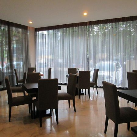 N3 Hotel Джакарта Екстериор снимка