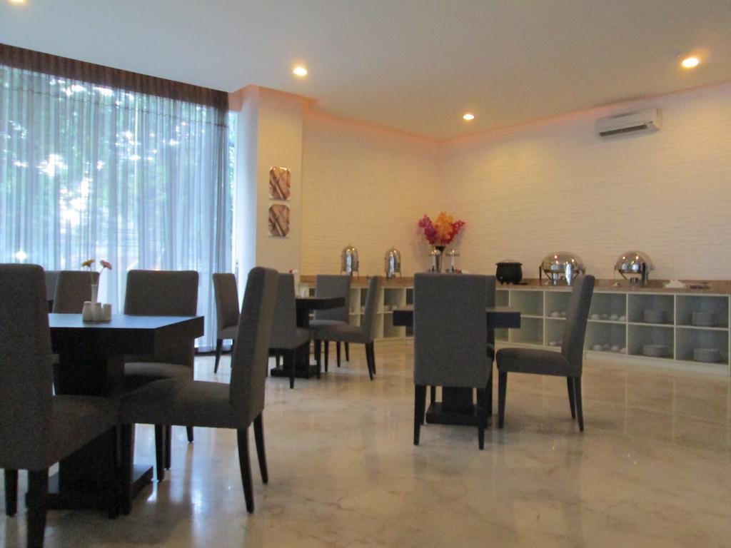 N3 Hotel Джакарта Екстериор снимка