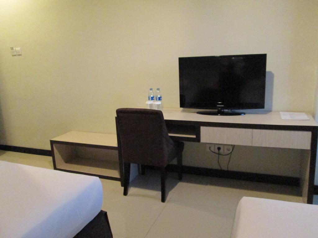 N3 Hotel Джакарта Стая снимка