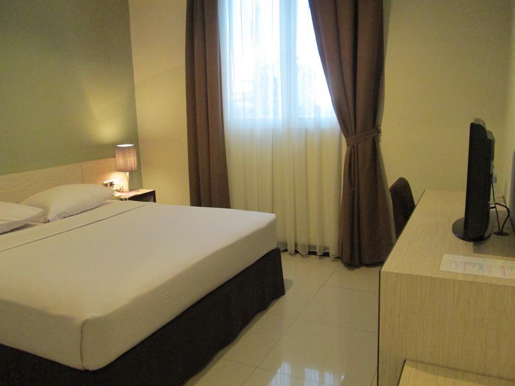 N3 Hotel Джакарта Стая снимка