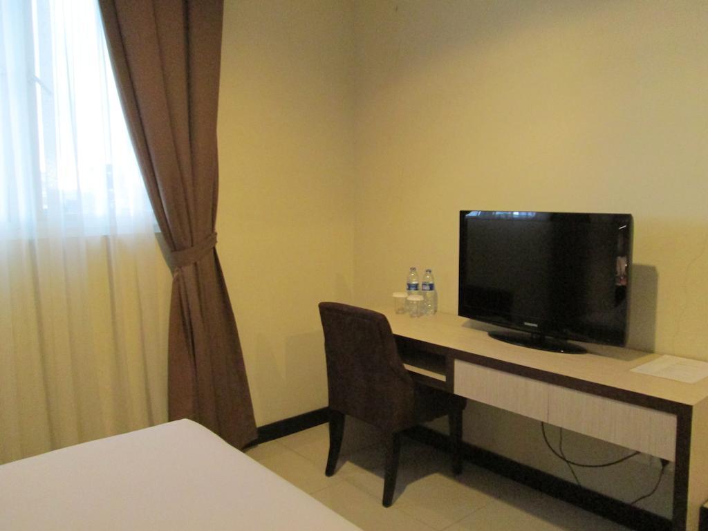 N3 Hotel Джакарта Стая снимка