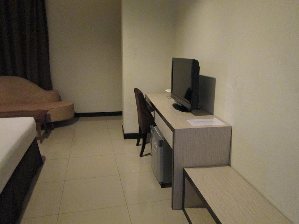 N3 Hotel Джакарта Стая снимка