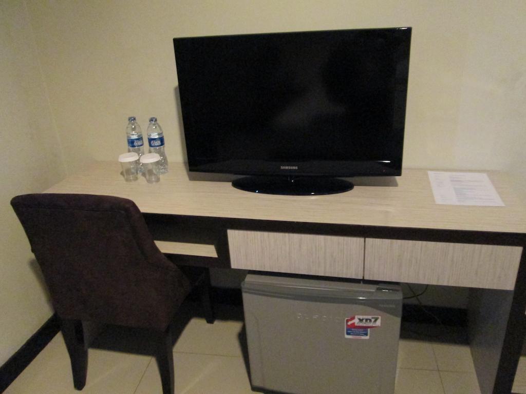 N3 Hotel Джакарта Стая снимка