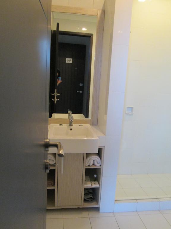 N3 Hotel Джакарта Стая снимка